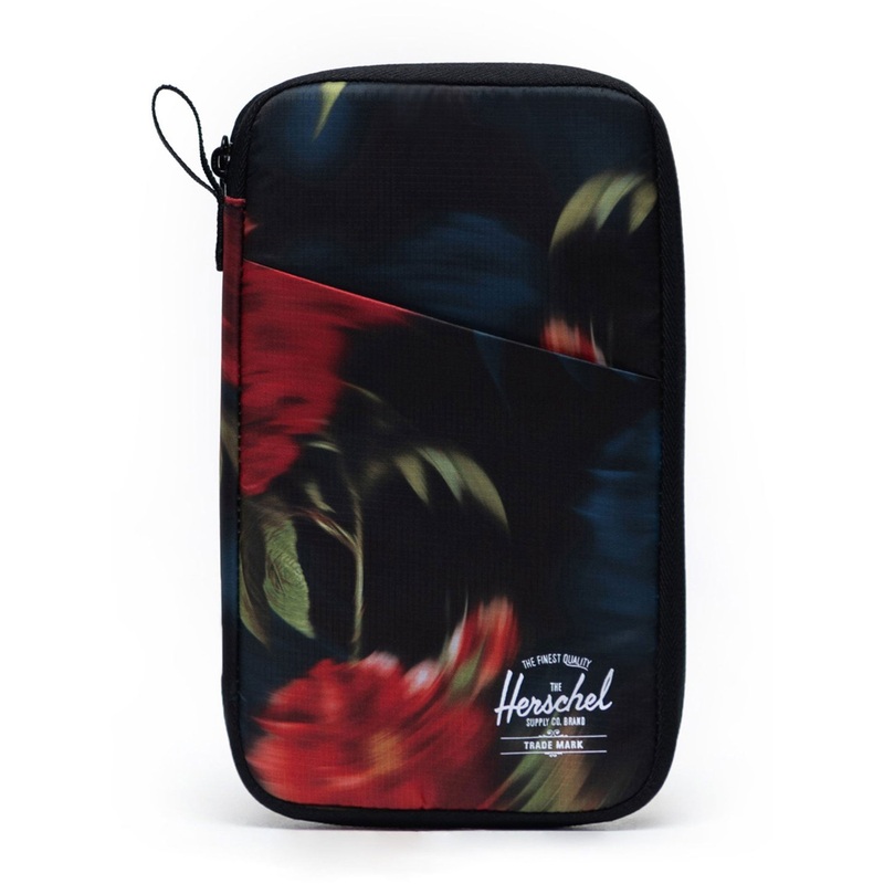 Travel Wallet|O/S|BLURRY ROSES (04068)