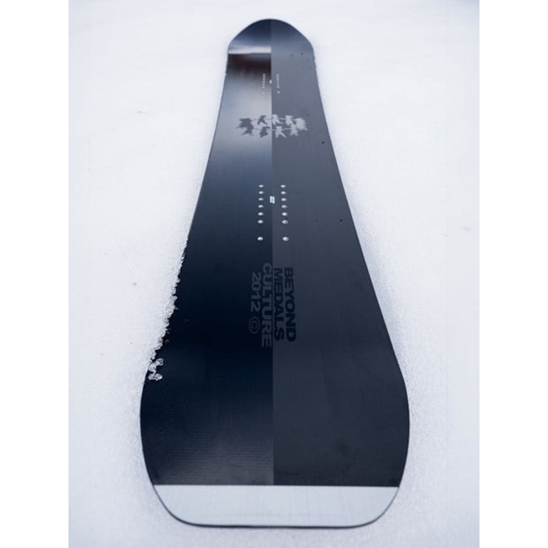 beyond-medals-snowboard-154cm-156cm-158mw-161w-n-a_1 Beyond Medals Snowboard|154CM|156CM|158MW|161W|N/A