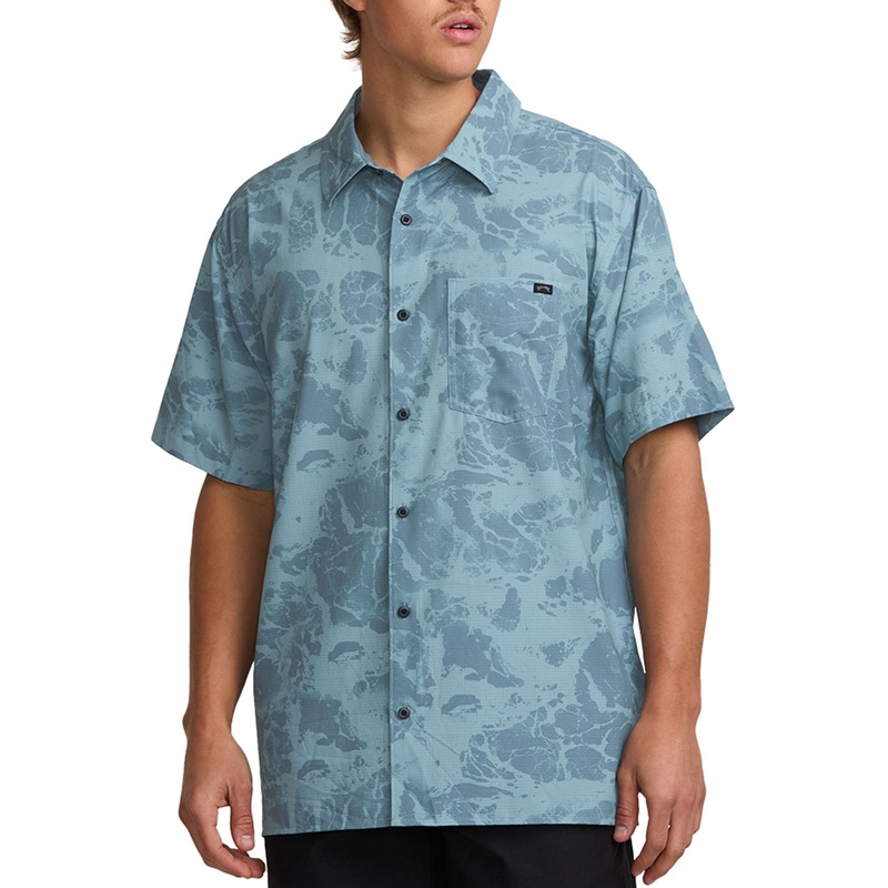 Surftrek Perf Short Sleeve Buttondown Shirt
