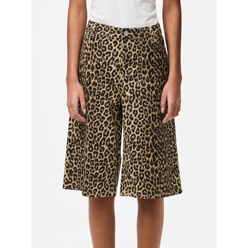 Alume Wide Shorts|SM|MED|LRG|XL|XS|WHITE PEPPER/LEO