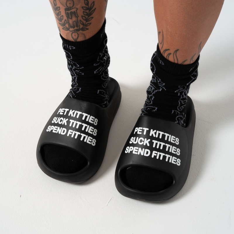 pet-kitties-cloud-slides-black_1 Pet Kitties Cloud Slides (Black)