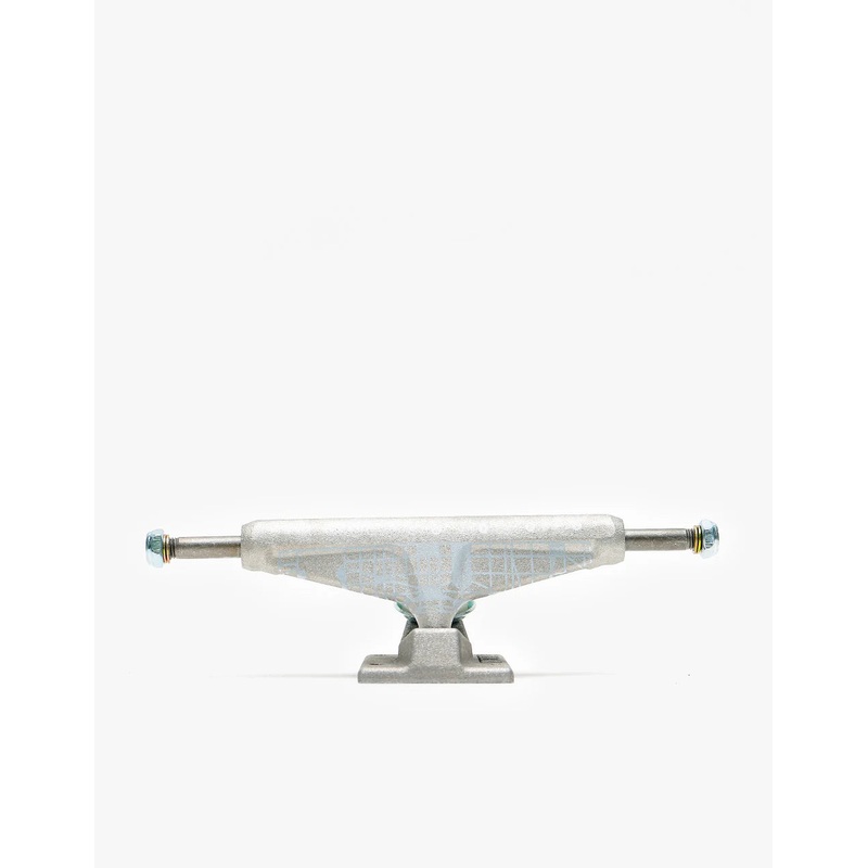 Venture Truck 5.2 L Worrest Plaza